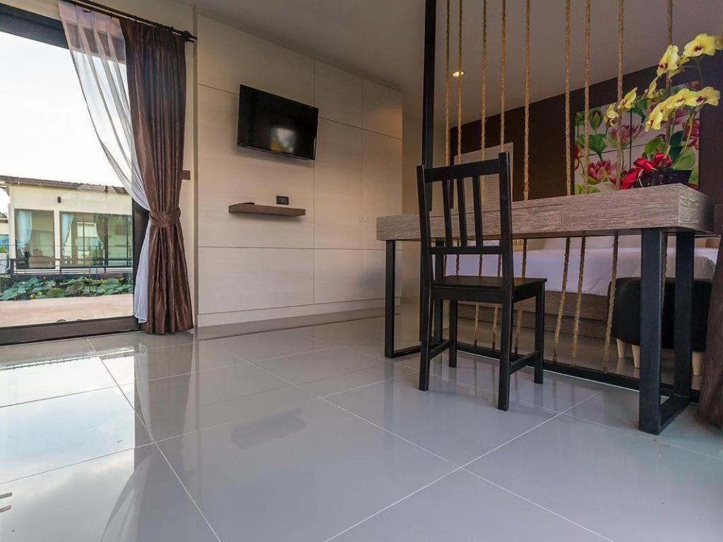 Bua Tara Resort Nong Prue Extérieur photo